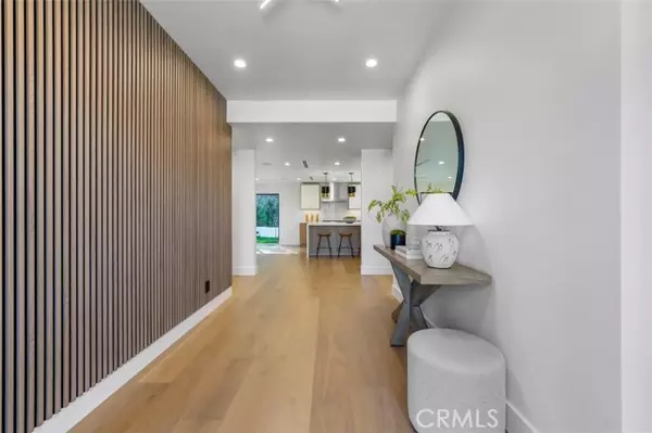 Tarzana, CA 91356,5019 Donna AVE