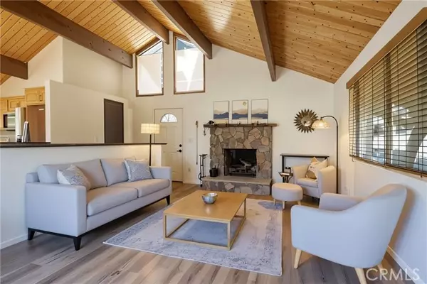 2395 Hunsaker DR, Running Springs, CA 92382