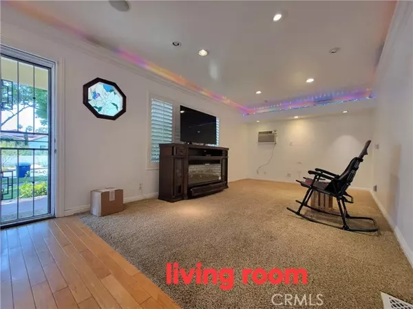 Los Angeles, CA 90039,3323 Larga AVE