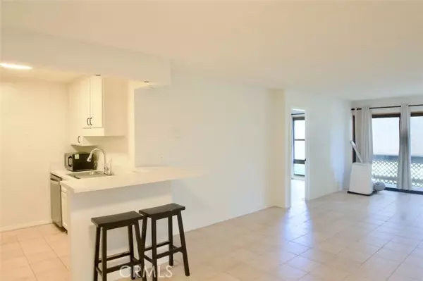 Playa Del Rey, CA 90293,7765 W 91st ST A1125