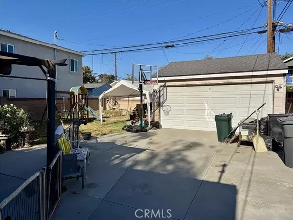 Lakewood, CA 90712,5968 Blackthorne AVE