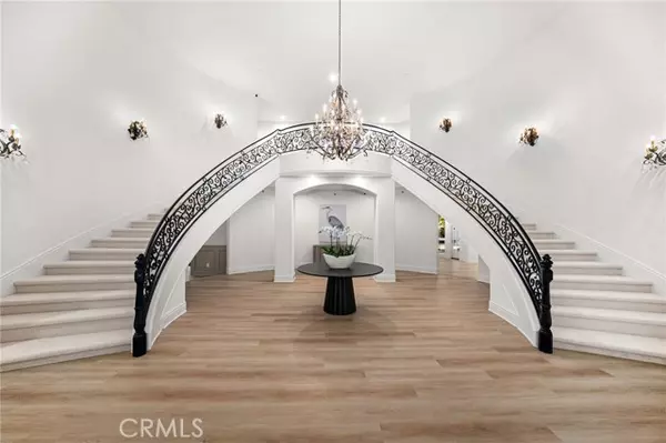 Villa Park, CA 92861,9622 Loma ST
