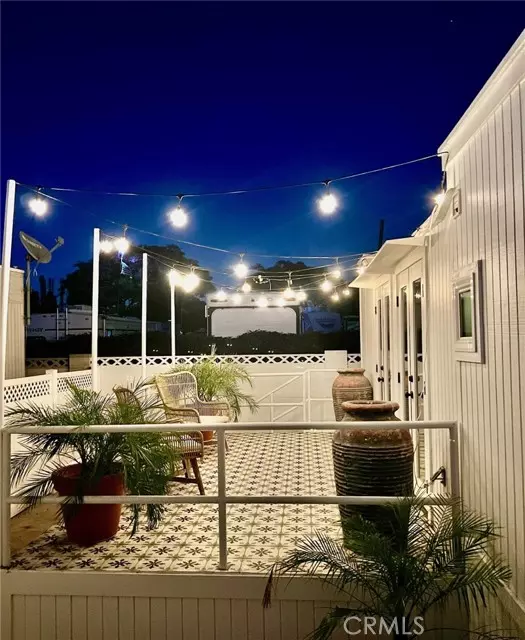 Newport Beach, CA 92660,265 Mayflower