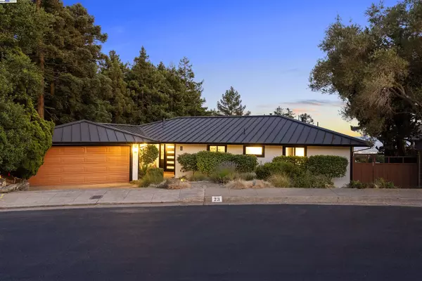 23 Bell Waver WAY, Oakland, CA 94619