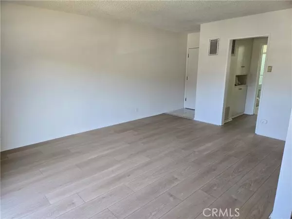 Pasadena, CA 91101,780 Earlham ST 2