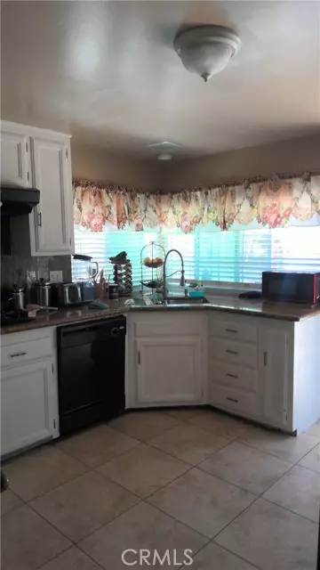 Santa Ana, CA 92706,2542 N Pacific AVE
