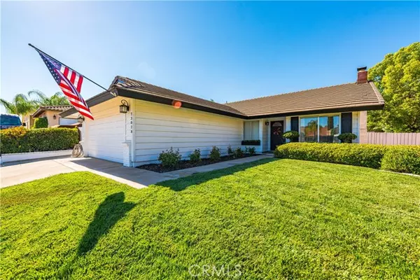 23028 Canyon Lake DR, Canyon Lake, CA 92587