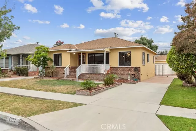 6017 Greenmeadow RD, Lakewood, CA 90713