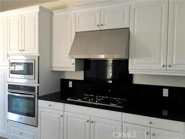 Yorba Linda, CA 92886,18084 Burke LN