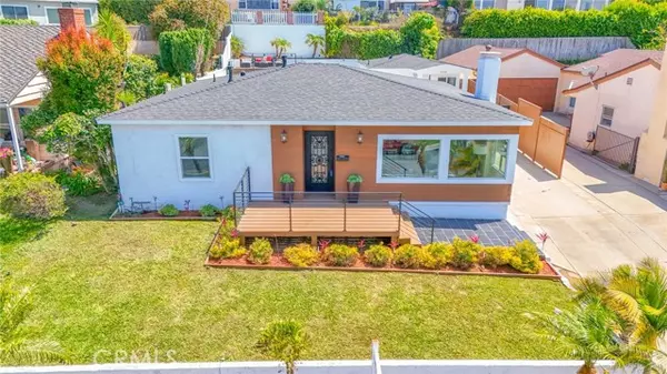 Redondo Beach, CA 90277,204 Via Colusa