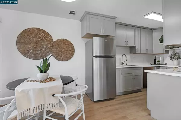 Hayward, CA 94546,22095 Betlen WAY