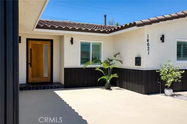 Huntington Beach, CA 92647,14621 Chalet LN