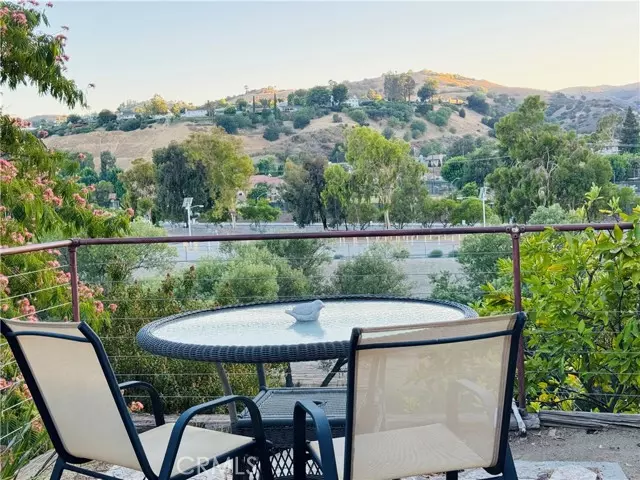 24308 Highlander, West Hills, CA 91307