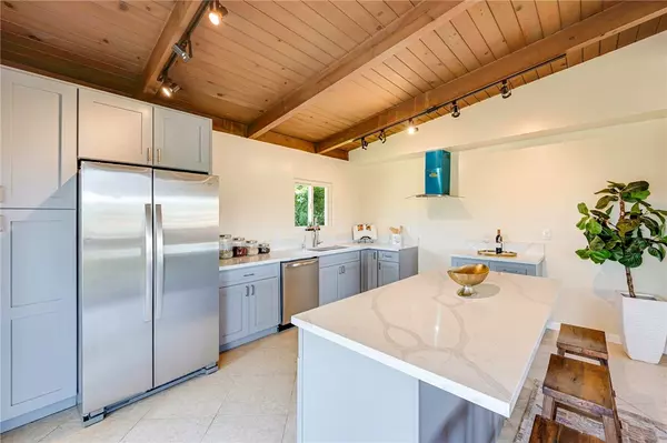 Los Angeles, CA 90032,3723 Oak Hill AVE