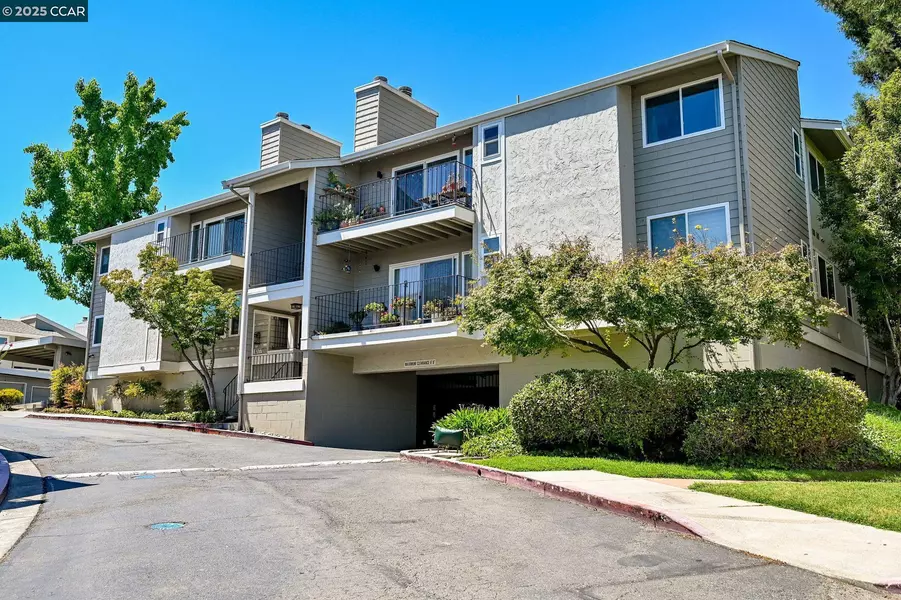 1077 Wesley Ct 5, Walnut Creek, CA 94597
