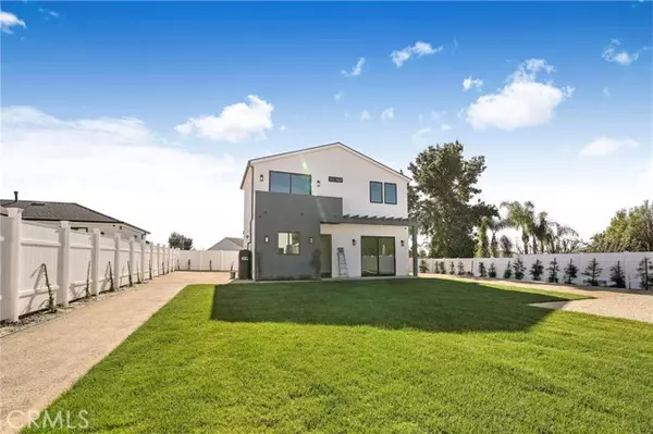 13457 Bradley AVE, Sylmar, CA 91342