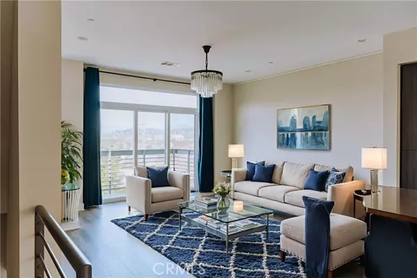 2753 Waverly DR 1103, Los Angeles, CA 90039