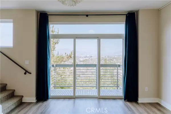 Los Angeles, CA 90039,2753 Waverly DR 1103