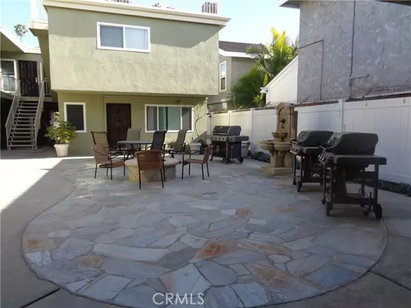 Huntington Beach, CA 92648,312 10th ST F