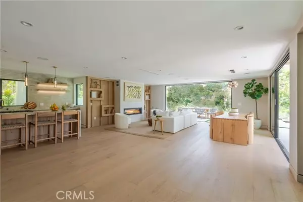 Los Angeles, CA 90046,2608 Zorada DR