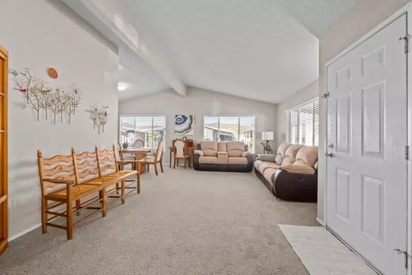 Carlsbad, CA 92010,3462 Don Alberto DR