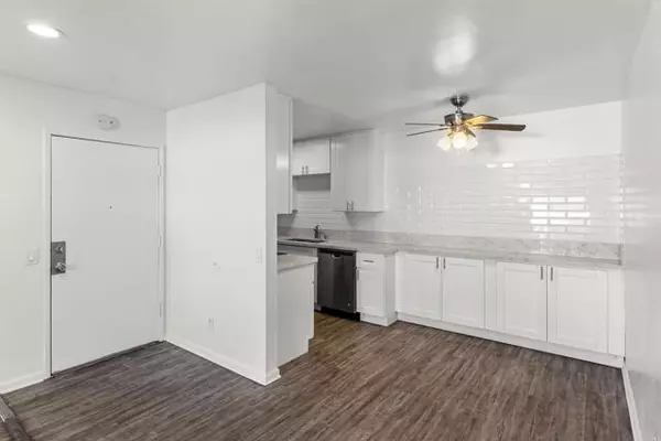 Chula Vista, CA 91911,528 Anita ST 57