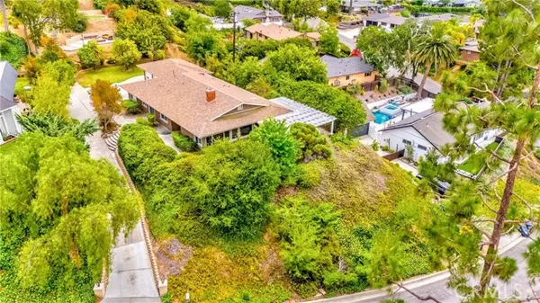 Fullerton, CA 92831,706 Nancy LN