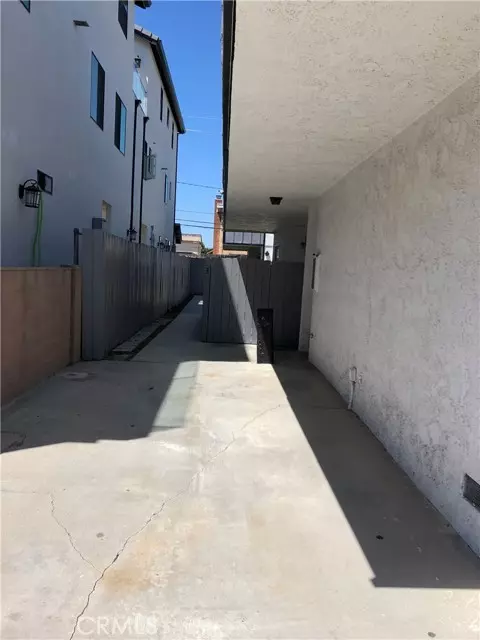 Huntington Beach, CA 92647,7871 Holt DR 3