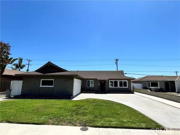 6552 Oakgrove CIR, Huntington Beach, CA 92647