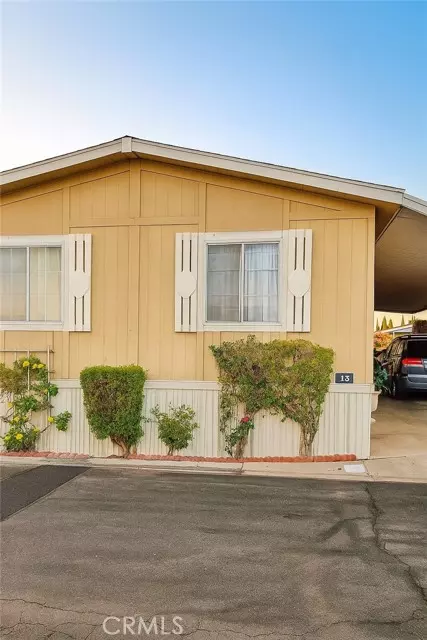Ontario, CA 91764,2139 E 4th ST 13