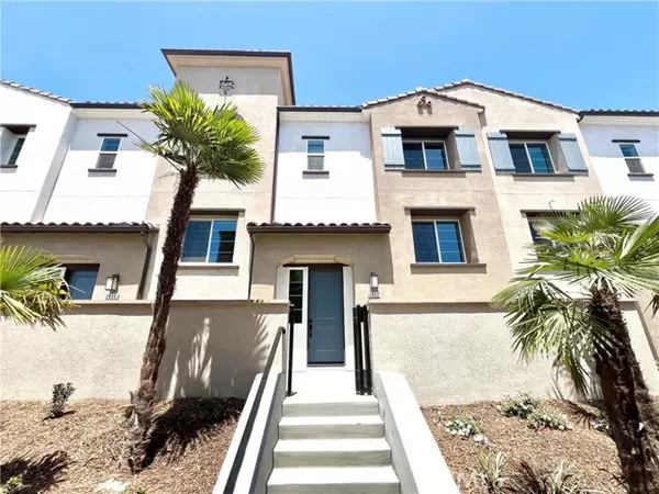 2852 Via Dolomito, Camarillo, CA 93012