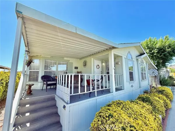 Canyon Country, CA 91351,26521 Cockleburr LN
