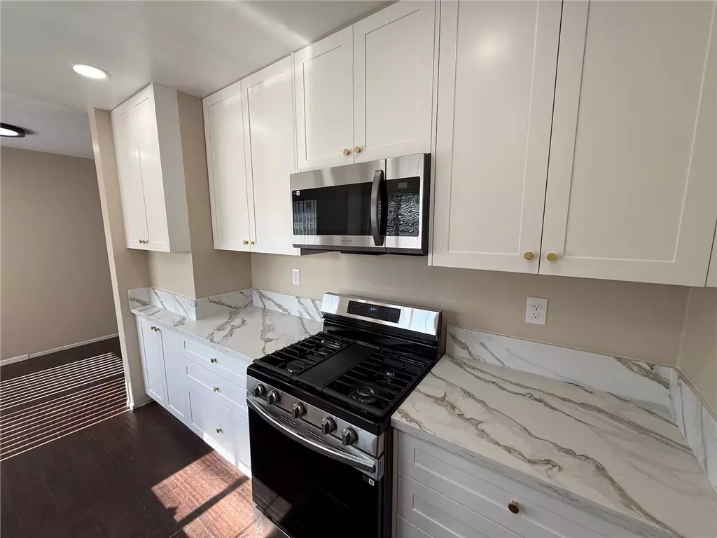 Upland, CA 91786,256 Euclid PL B
