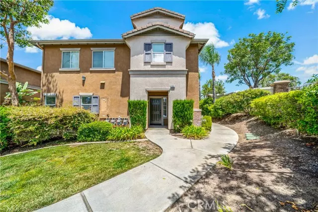 Murrieta, CA 92563,26313 Arboretum WAY 201