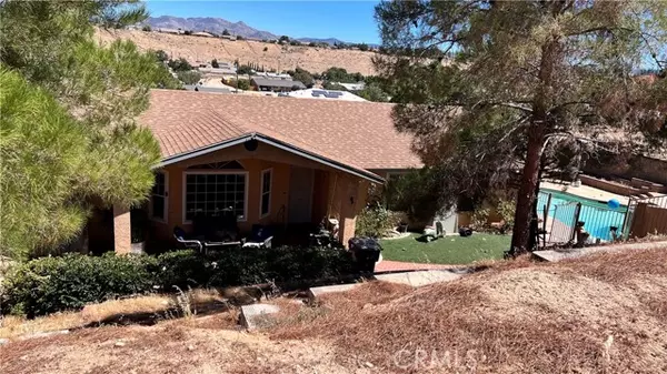 16725 Mission ST, Hesperia, CA 92345