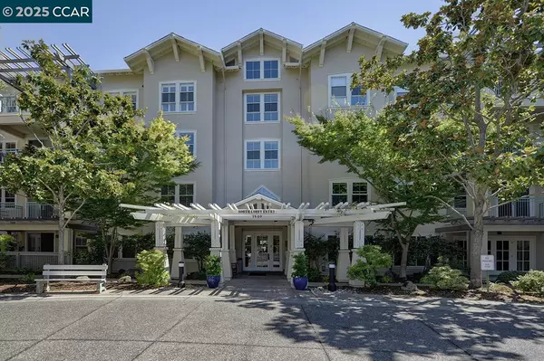 Walnut Creek, CA 94595,1840 Tice Creek Dr 2206