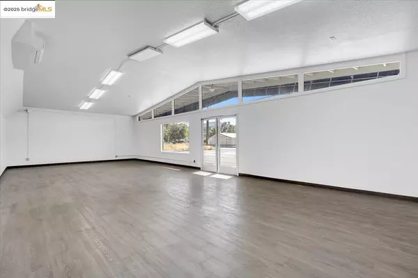 Sonora, CA 95370,20736 Longeway RD