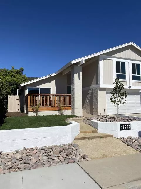 San Diego, CA 92129,13837 Paseo Cardiel