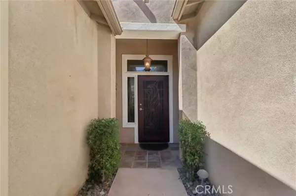 Corona, CA 92883,9302 Reserve DR
