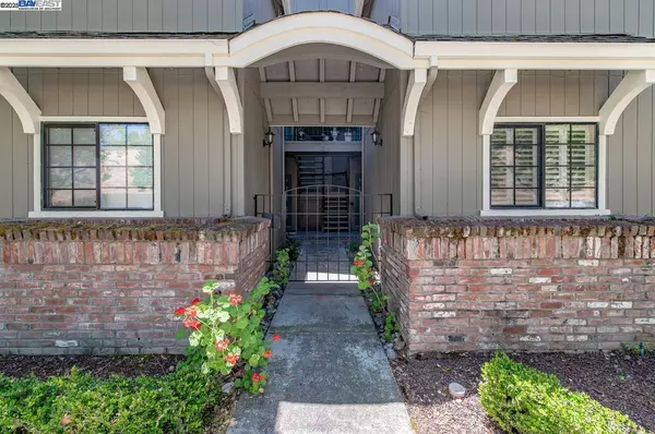 San Ramon, CA 94583-4221,2030 Canyon Woods Drive F