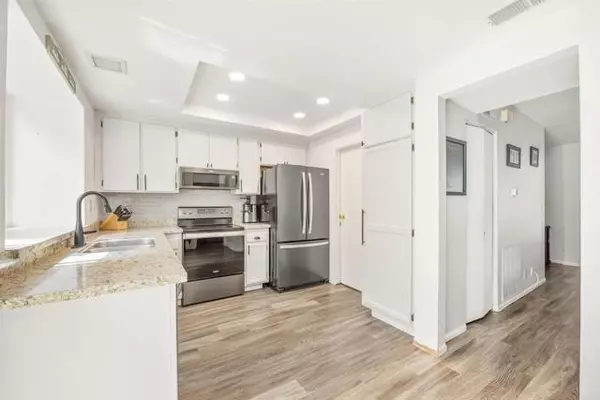 Escondido, CA 92025,1651 S Juniper St 210