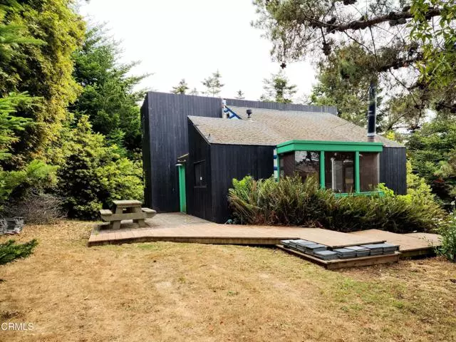 15551 Forest View RD, Manchester, CA 95459