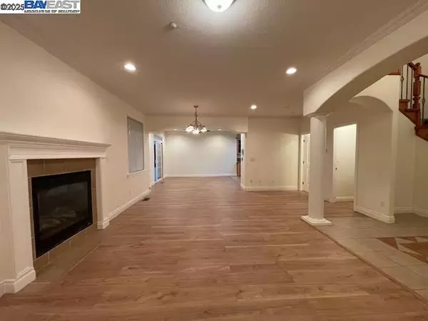Hayward, CA 94544,108 Lund Ave