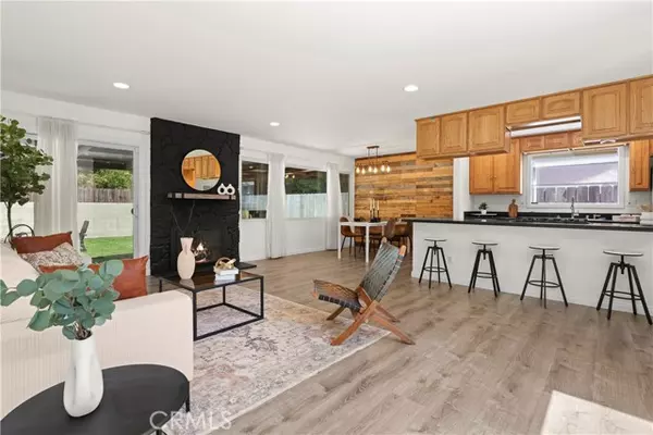 San Diego, CA 92123,2235 Ron WAY