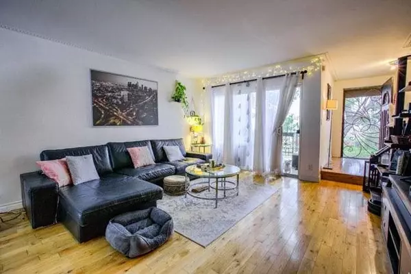 Burbank, CA 91504,7702 Via Napoli 66