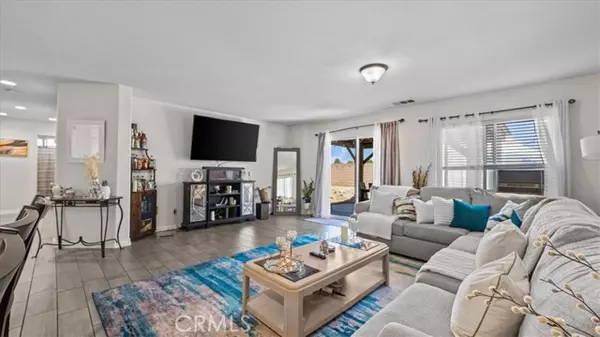 Lancaster, CA 93535,44702 Avenida Linda