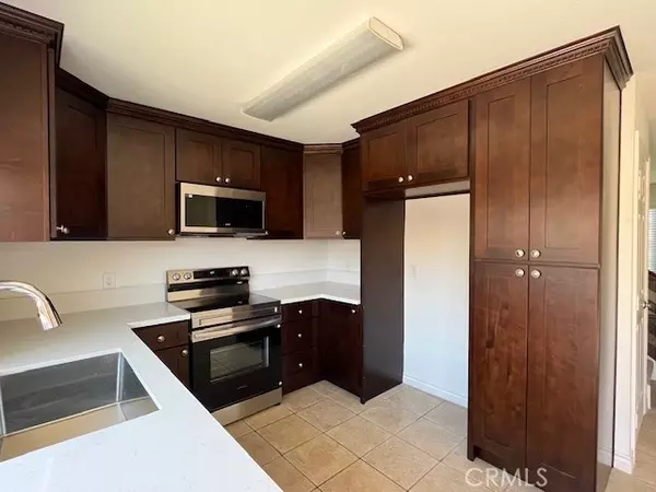 Santa Ana, CA 92707,2951 S Sycamore ST C