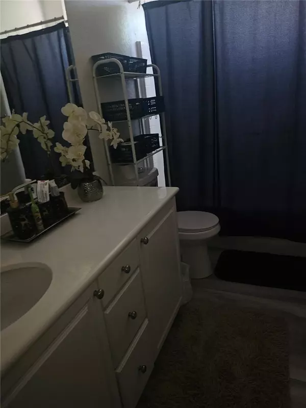 Victorville, CA 92394,15974 Golden Meadow LN