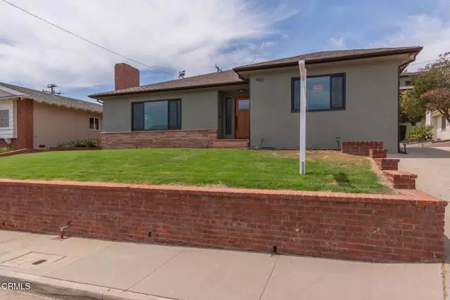 963 La Vuelta PL, Santa Paula, CA 93060