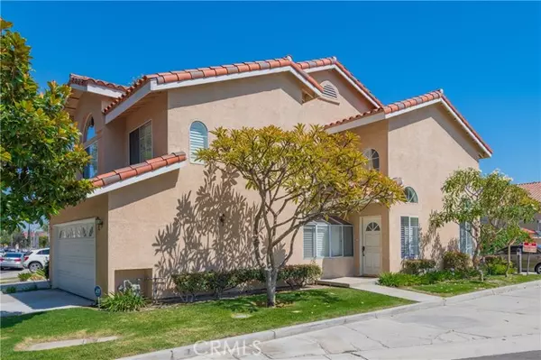 11422 186th ST, Artesia, CA 90701